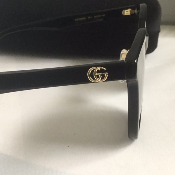 GUCCI SUNGLASSES WOMEN. - Picture 2 of 5
